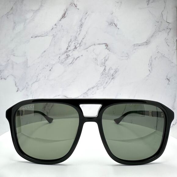 Aviator metal sunglasses in gold metal | GUCCI® US New GUCCI Sunglasses Black Aviator Pilot Gold Logo Metal Red Green Web Gucci